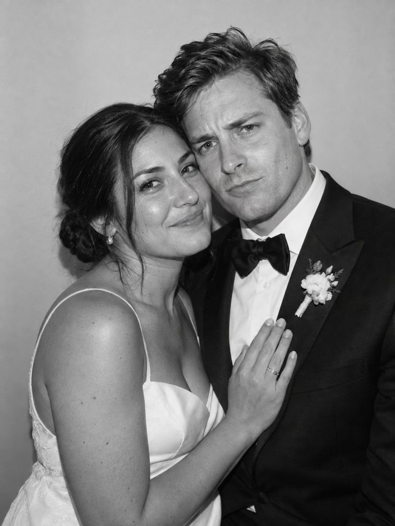 Los Angeles luxury photobooth - bride and groom close up